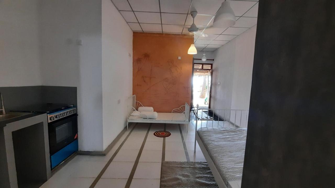 La-Vira Beach Villa Hikkaduwa Eksteriør bilde