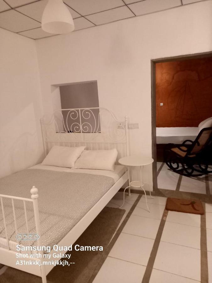 La-Vira Beach Villa Hikkaduwa Eksteriør bilde