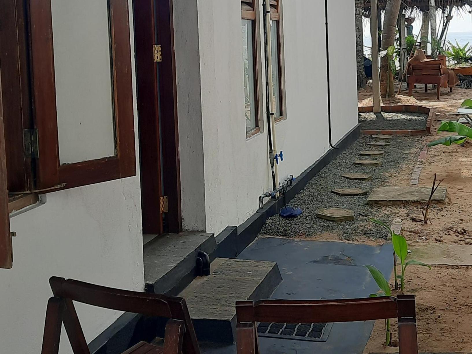 La-Vira Beach Villa Hikkaduwa Rom bilde