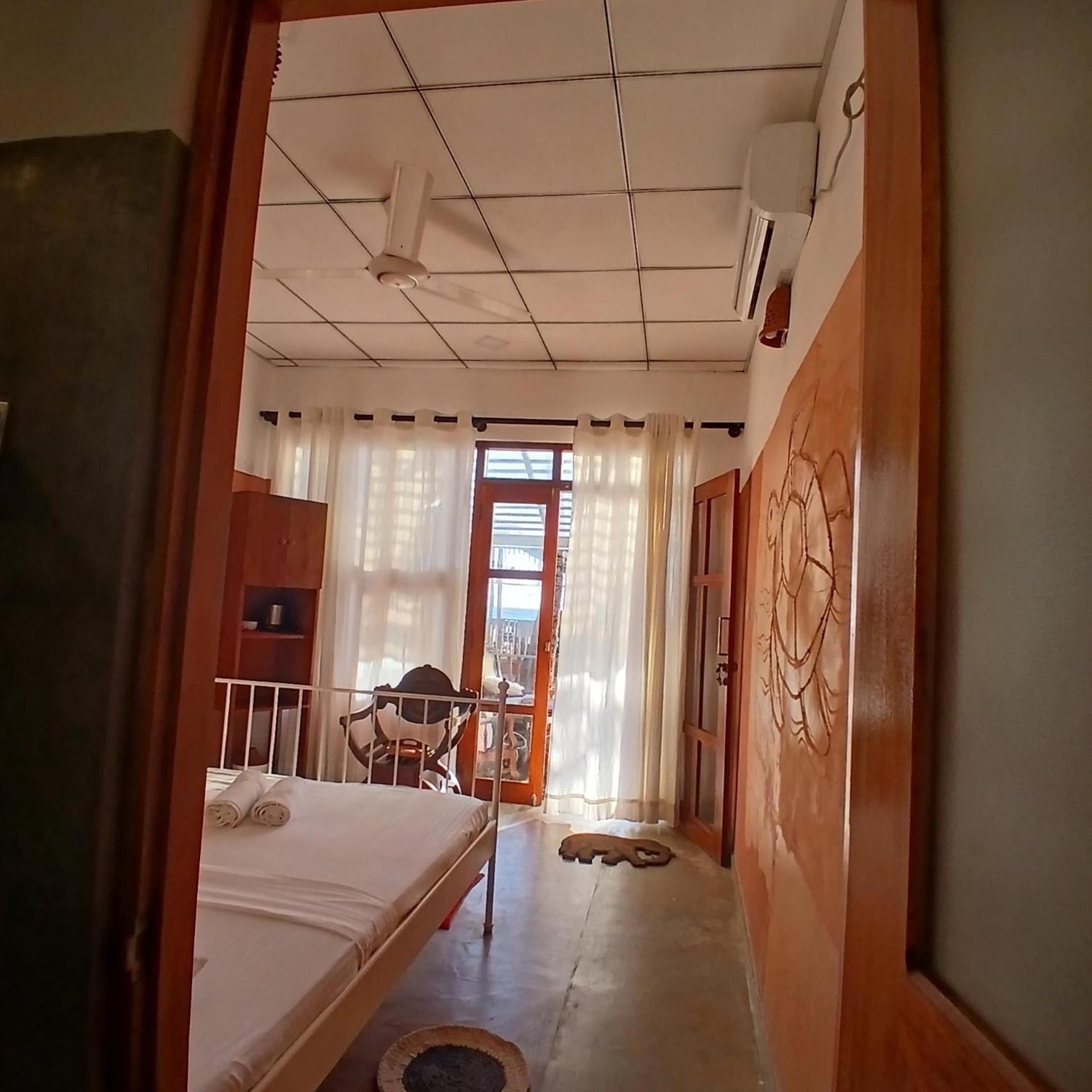 La-Vira Beach Villa Hikkaduwa Eksteriør bilde